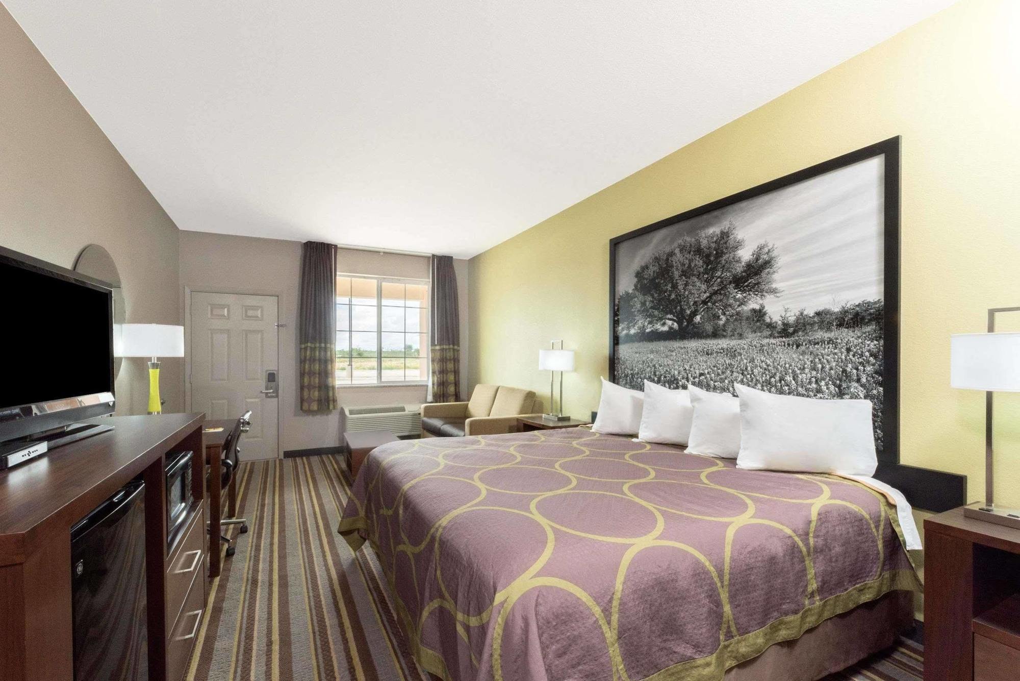 Super 8 By Wyndham Colorado Colorado City
