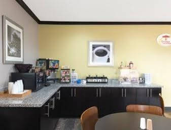 Hotel Super 8 By Wyndham Colorado 3*